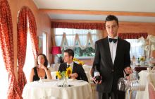 淺談深圳高端商務(wù)酒店服務(wù)細(xì)節(jié)